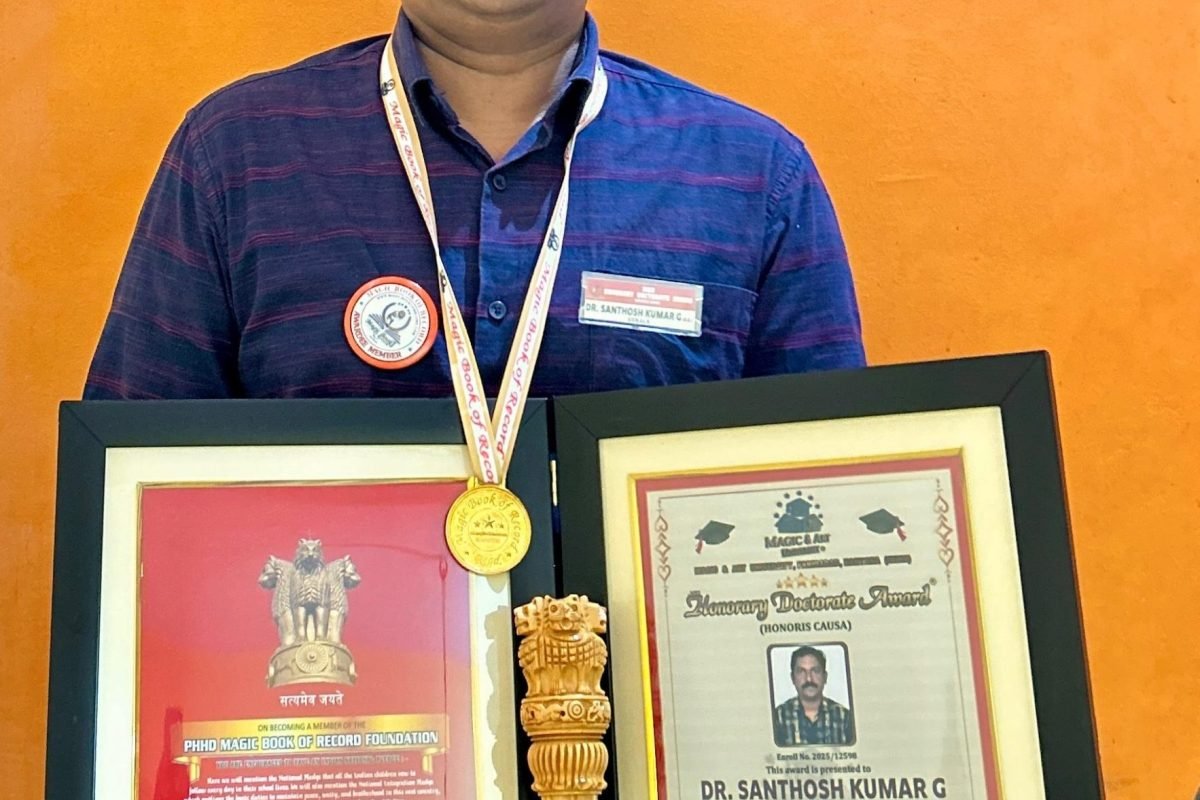 Magic Book of record Awarded to Dr. Santhosh Kumar G started his academic career in the vibrant world of an unaided college, affiliated to the prestigious University of Kerala, as an Assistant Professor.
