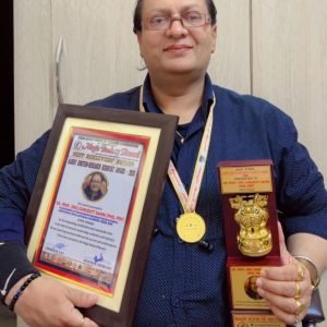 Dr-Prof-Gurudutt-Sahni-is-awarded-by-Albert-Einstein-Research-Scientist-Award