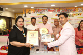 Magic Book or Record Award Photo at Faridabad (105)